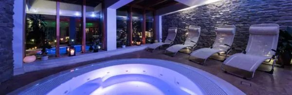 Горнолыжный Sky Wellness Majestic со спа бассейном