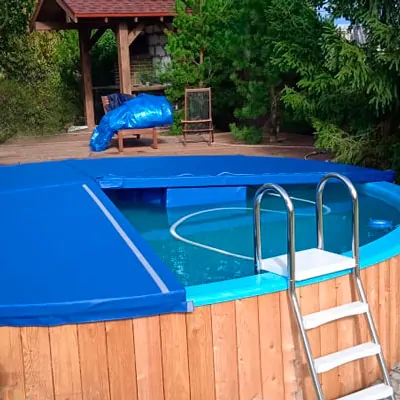 Покрытие уличного плавательного бассейна