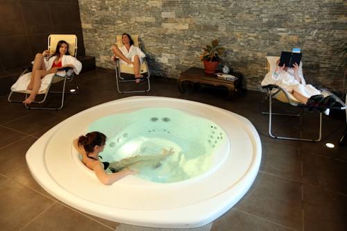 Общественные спа бассейны Ospa для отелей гостиничного бизнеса